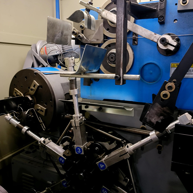 Máquina de fabricación de colchones de resorte de 210 mm para muebles, colchones y camas