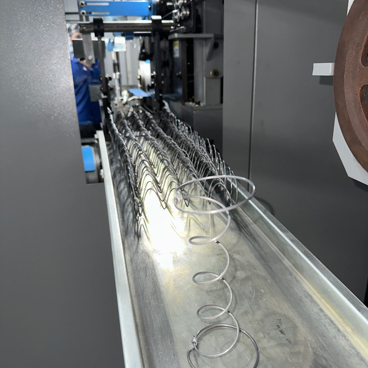 Equipo de fabricación de colchones de 75-95 mm para cable de 1,8-2,4 mm de diámetro
